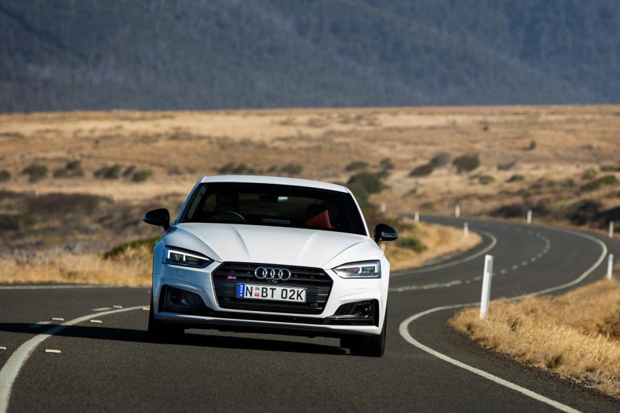  Audi S5 Coupe 2017 года  (AU) (фото 6 из 26)